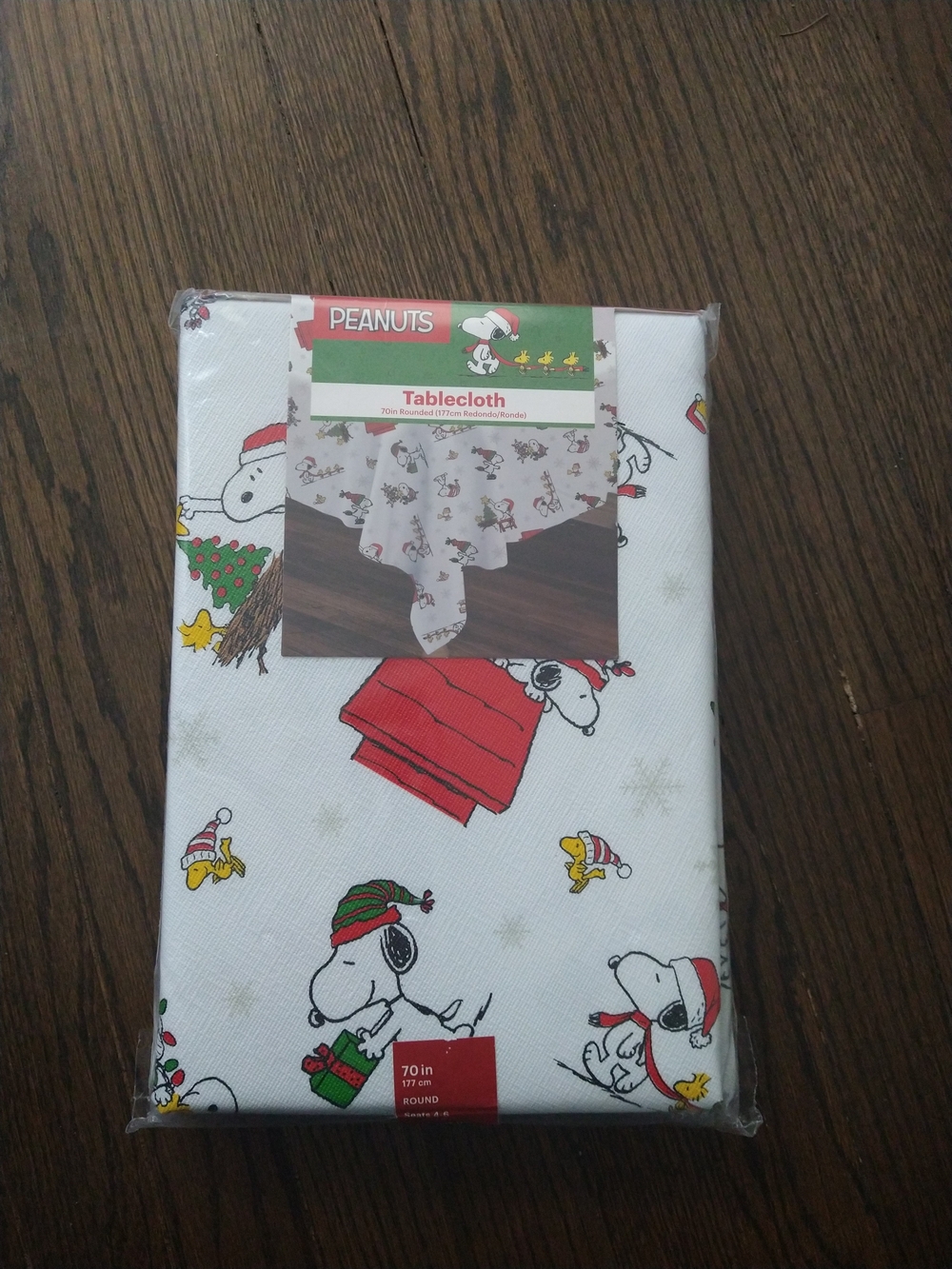 Peanuts Snoopy Christmas Tablecloth 70 Inch Round